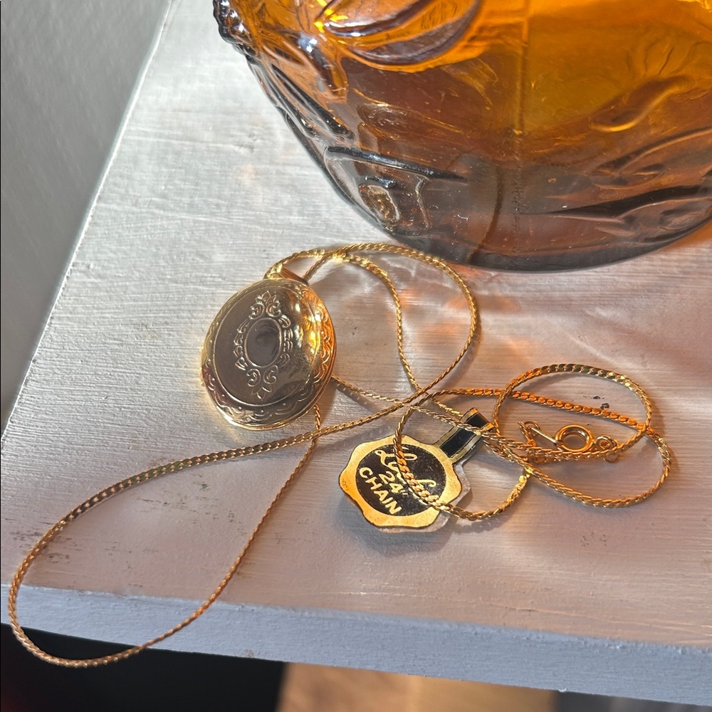 Vintage Gold-tone Locket Necklace